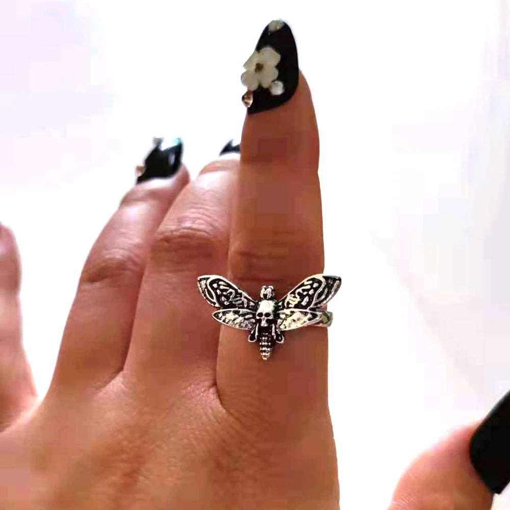 hzew 1pcs Resizable Death Head Skull Butterfly Moth Ring Creativity Gift For Women Men