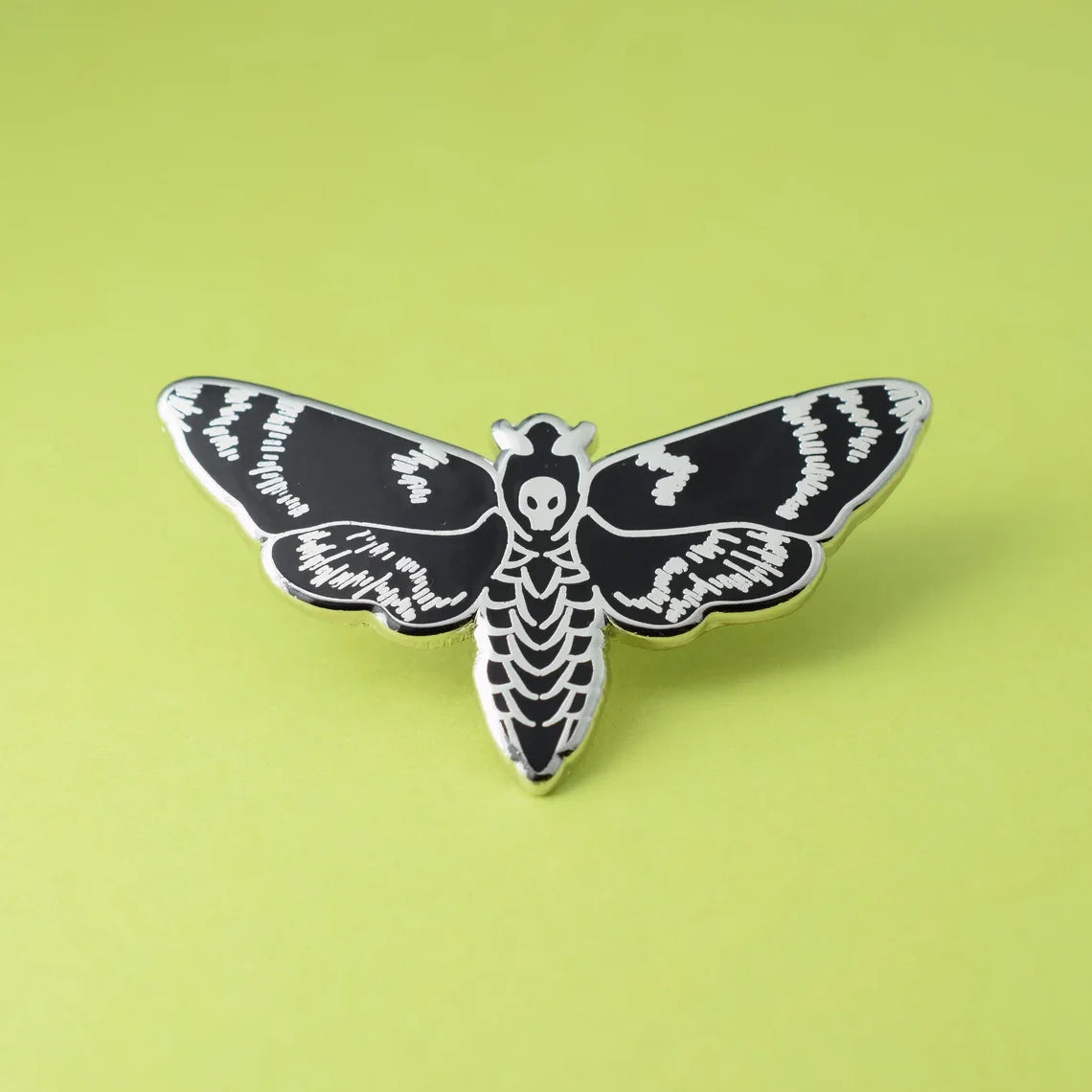 Halloween Moth Spooky Hard Enamel Pin Nickel-Free Brooch / Death's-head Hawkmoth Skull Gothic Badge