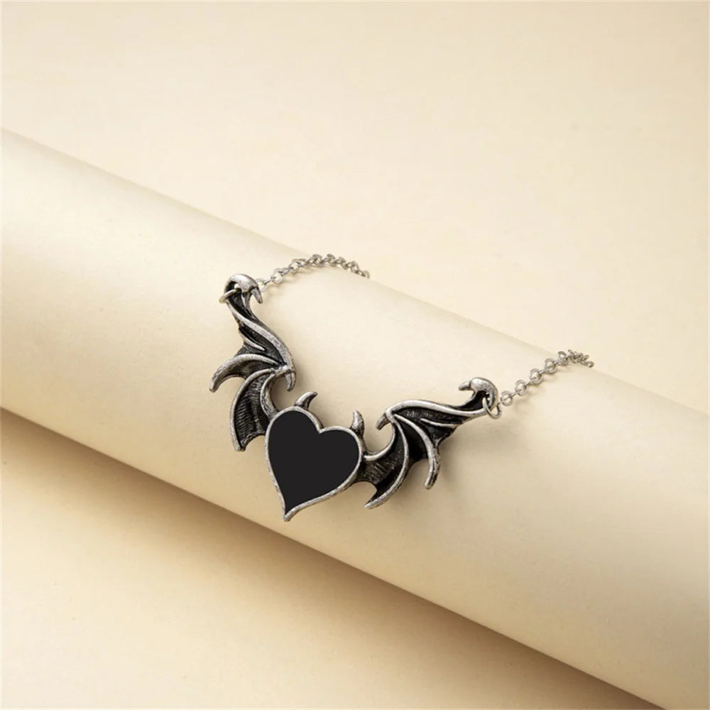 Gothic Bat Necklace for Women Men Punk Hip Hop Rock Vintage Metal Pendant Necklace Party Halloween Jewelry Gifts Cool Thing 2023
