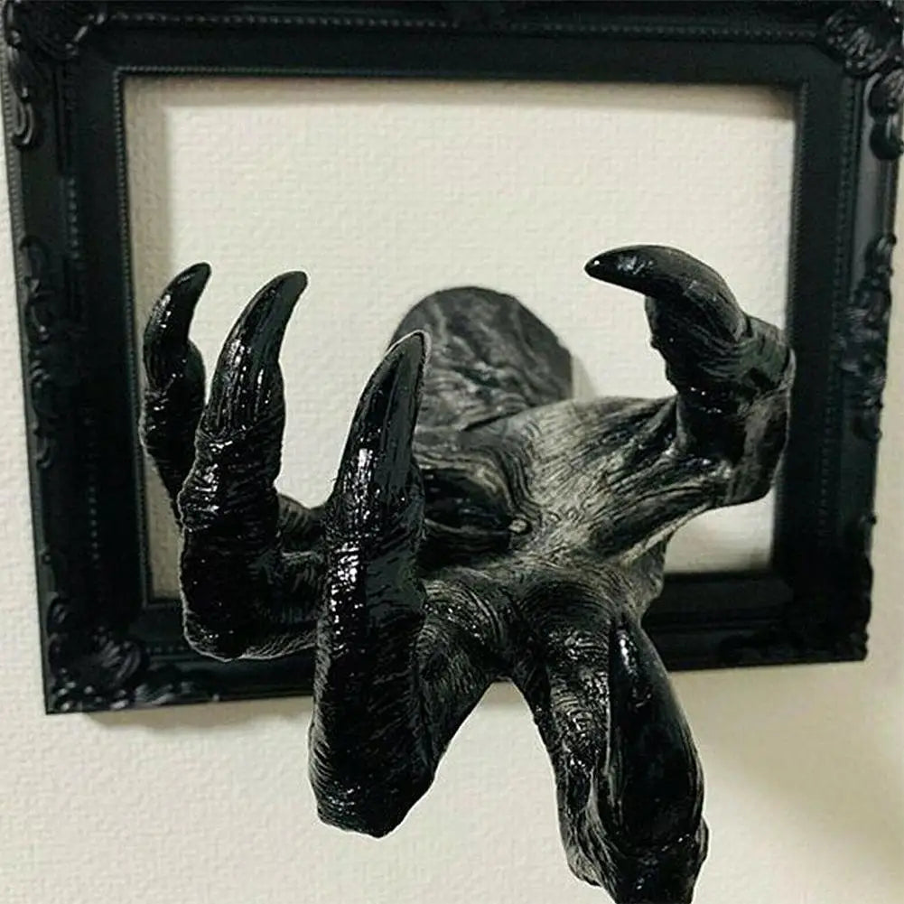 Witch's Demon Hand Wall Hanging Statues Resin Retro Art Hanging Design Creative Halloween Home Decor Art Sculpture For Room