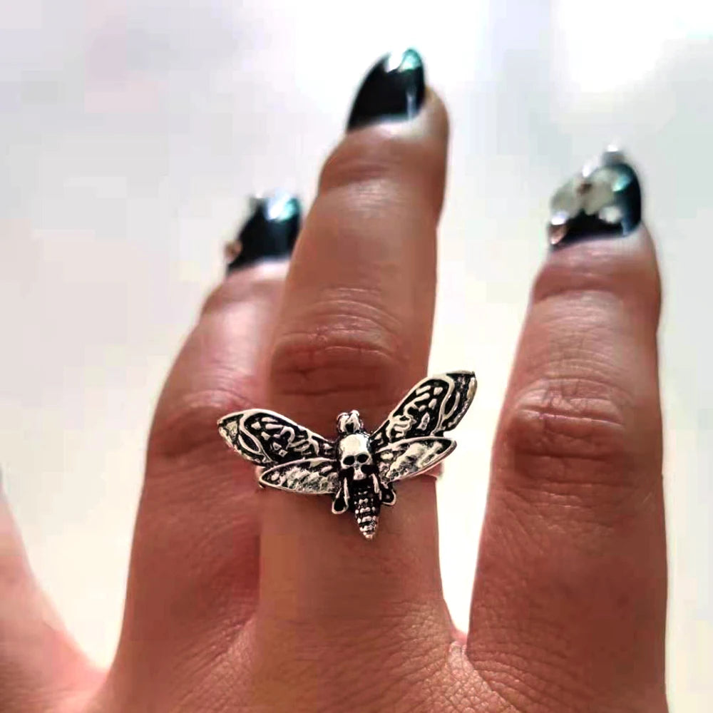hzew 1pcs Resizable Death Head Skull Butterfly Moth Ring Creativity Gift For Women Men