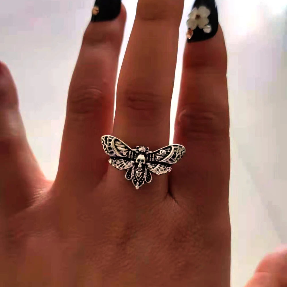 hzew 1pcs Resizable Death Head Skull Butterfly Moth Ring Creativity Gift For Women Men