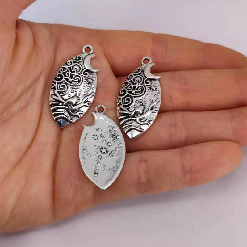 hzew 5 pcs new accessories Animal moth skull head moth pendant for women man Accessories