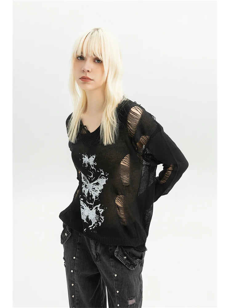 Women's Black Gothic Graffiti Print T-shirt Harajuku Korean Y2k 90s Vintage Long Sleeve Emo Torn T-shirts Clothes 2000s Summer