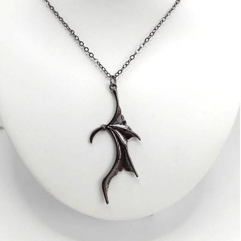 Gothic Bat Necklace for Women Men Punk Hip Hop Rock Vintage Metal Pendant Necklace Party Halloween Jewelry Gifts Cool Thing 2023