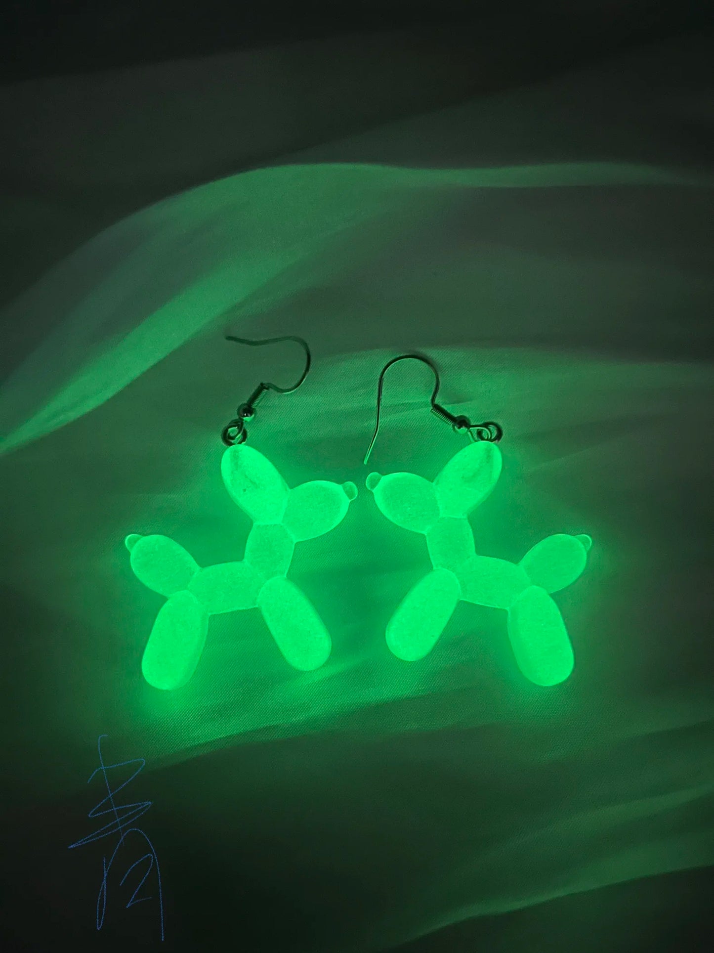 Ghost in Bottle Earrings Glow in the Dark Ghost Dangle Earrings Luminous Halloween Jewelry for Women and Girl