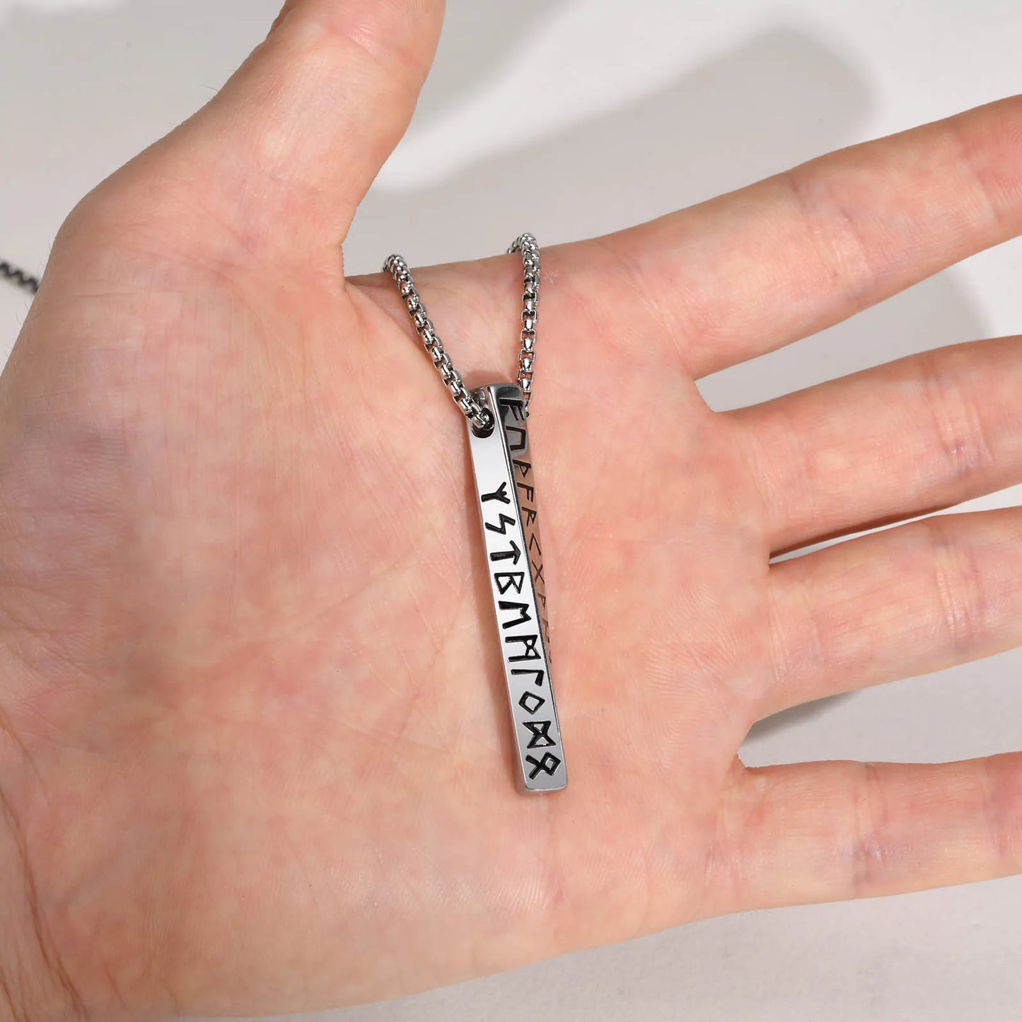 Vnox Viking Rune Necklaces for Men, Vertical 3D Mobius Bar Pendant, Protection Almut Jewelry Collar
