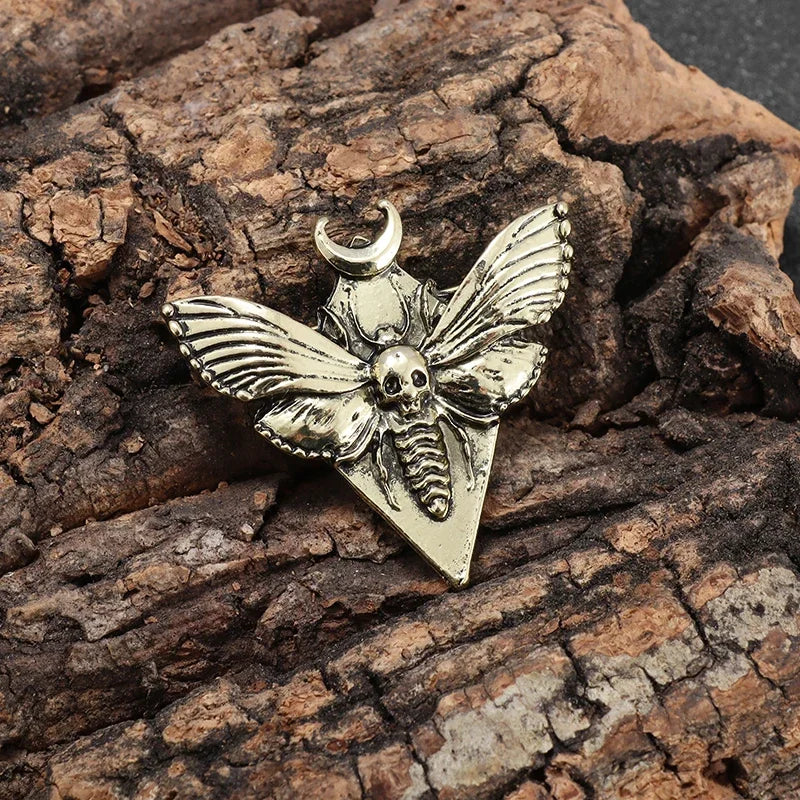 Vintage Gothic Death Skull Moth Brooch for Men Clothing Pin Fashion Hip Hop Rock Accessory Gift