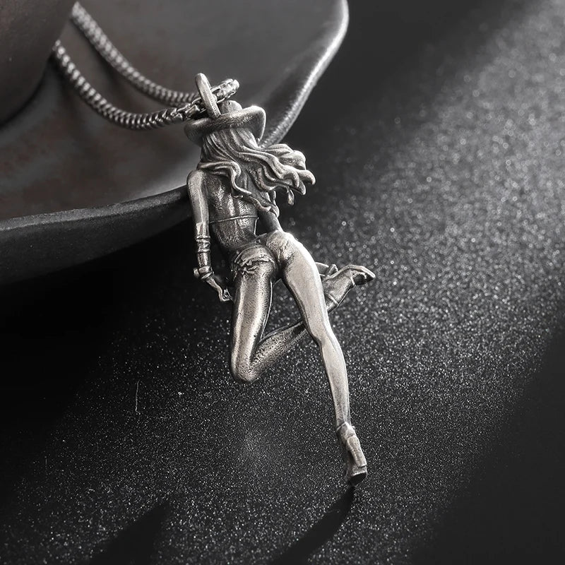 Fashionable and Exquisite Sexy Long-Haired Girl Cowboy Hat Pendant Necklace Party Party Jewelry Accessories for Men and Women