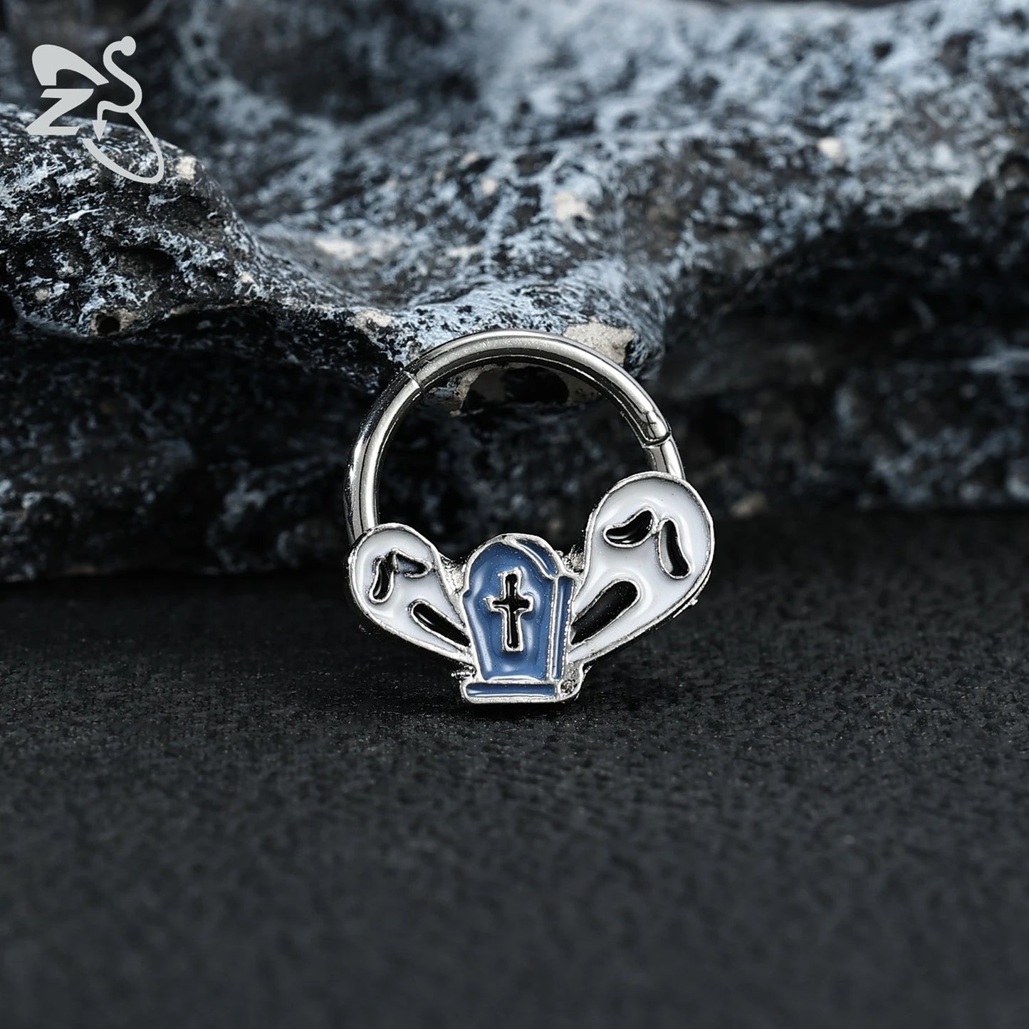 ZS 1 Piece Punk Stainless Steel Nose Ring Men Women Pumpkin Bat Septum Piercings Hallowmas Cartilage Helix Piercing Body Jewelry
