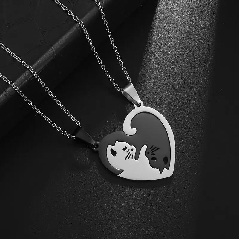 Fashionable and Sexy Female Baseball Player Statue Pendant Necklace Men and Women Hip-Hop Trend Jewelry Couple Gifts