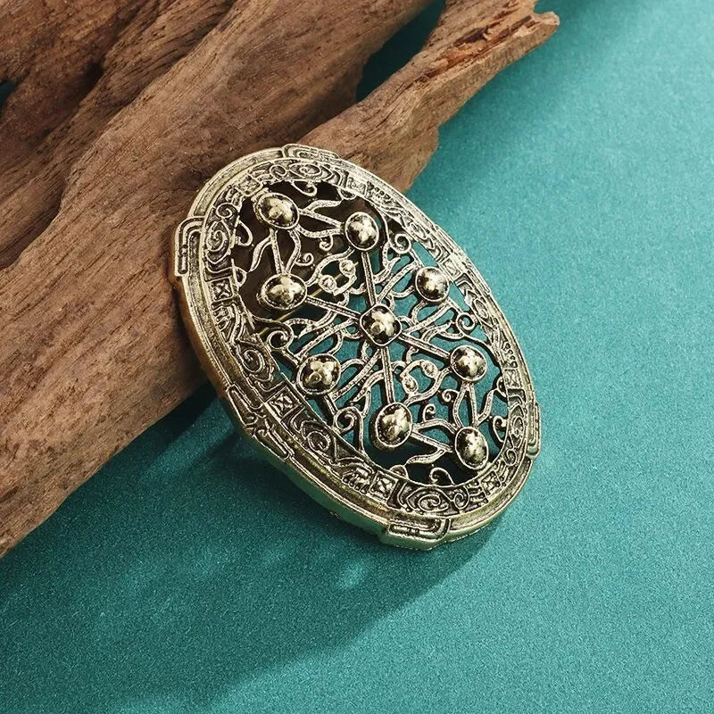 Vintage Gothic Death Skull Moth Brooch for Men Clothing Pin Fashion Hip Hop Rock Accessory Gift