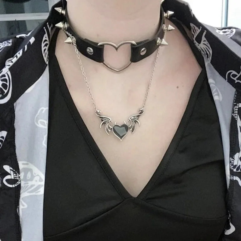 Gothic Bat Necklace for Women Men Punk Hip Hop Rock Vintage Metal Pendant Necklace Party Halloween Jewelry Gifts Cool Thing 2023