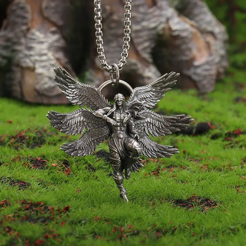 Fashionable and Sexy Female Baseball Player Statue Pendant Necklace Men and Women Hip-Hop Trend Jewelry Couple Gifts