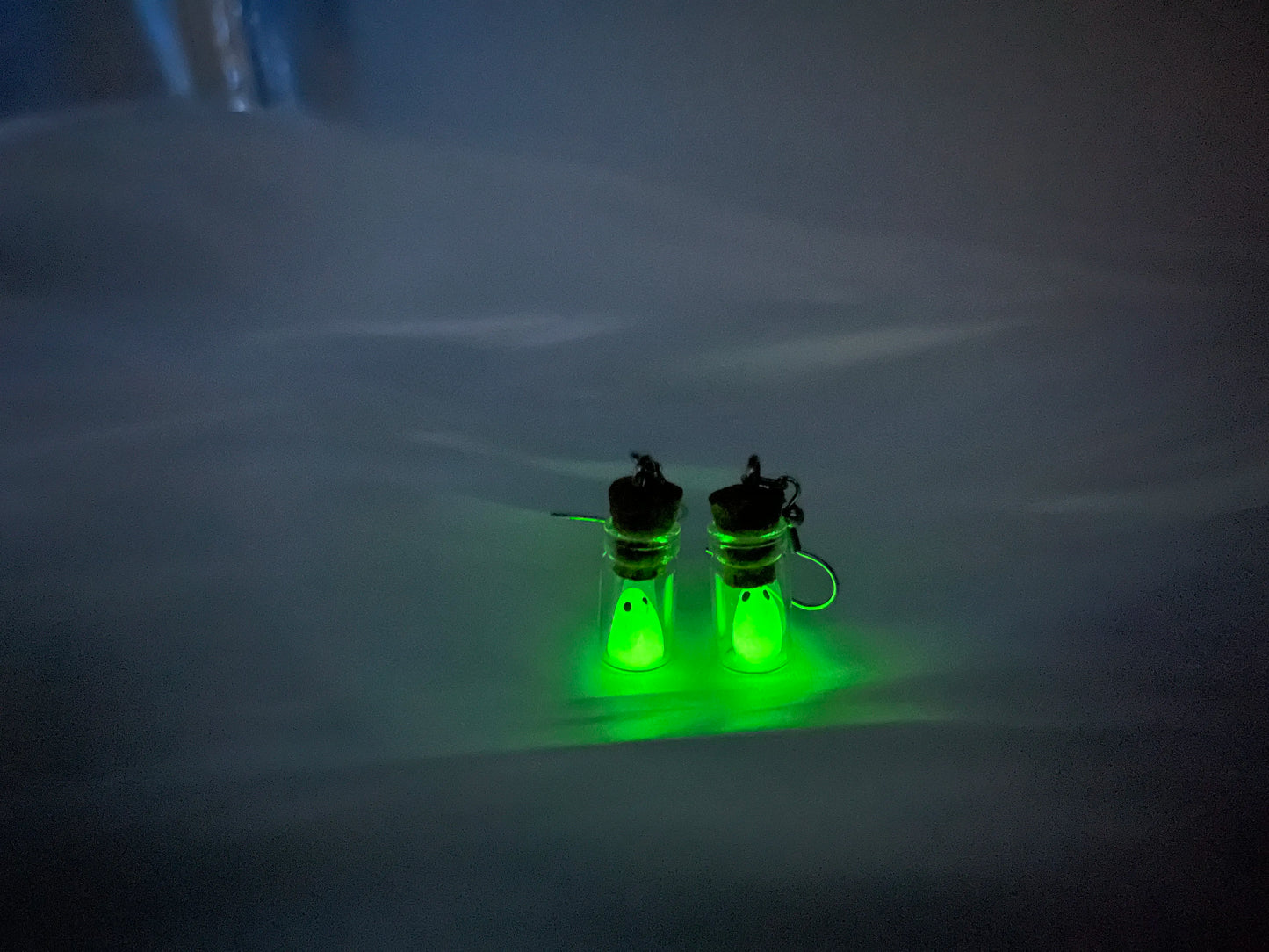 Ghost in Bottle Earrings Glow in the Dark Ghost Dangle Earrings Luminous Halloween Jewelry for Women and Girl
